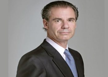 LAURENT BERTAUX: ‘Más de 1 de cada 10 bolivianos tiene una póliza LBC’