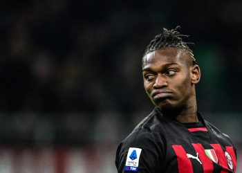 Leao delantero del Milan