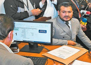 El primer inscrito, Leopoldo Escóbar Ramos, para ser alto magistrado del Órgano Judicial.