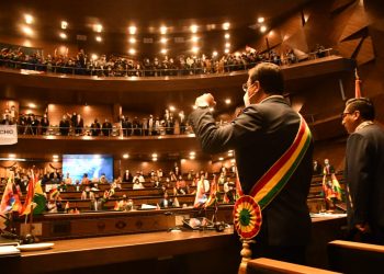 Arce alude una y otra vez al ‘gobierno de facto’ y reivindica la ‘reconstrucción del país’