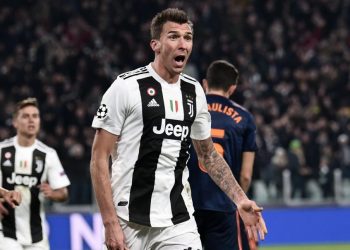 El goleador croata Mario Mandzukic se retira del fútbol