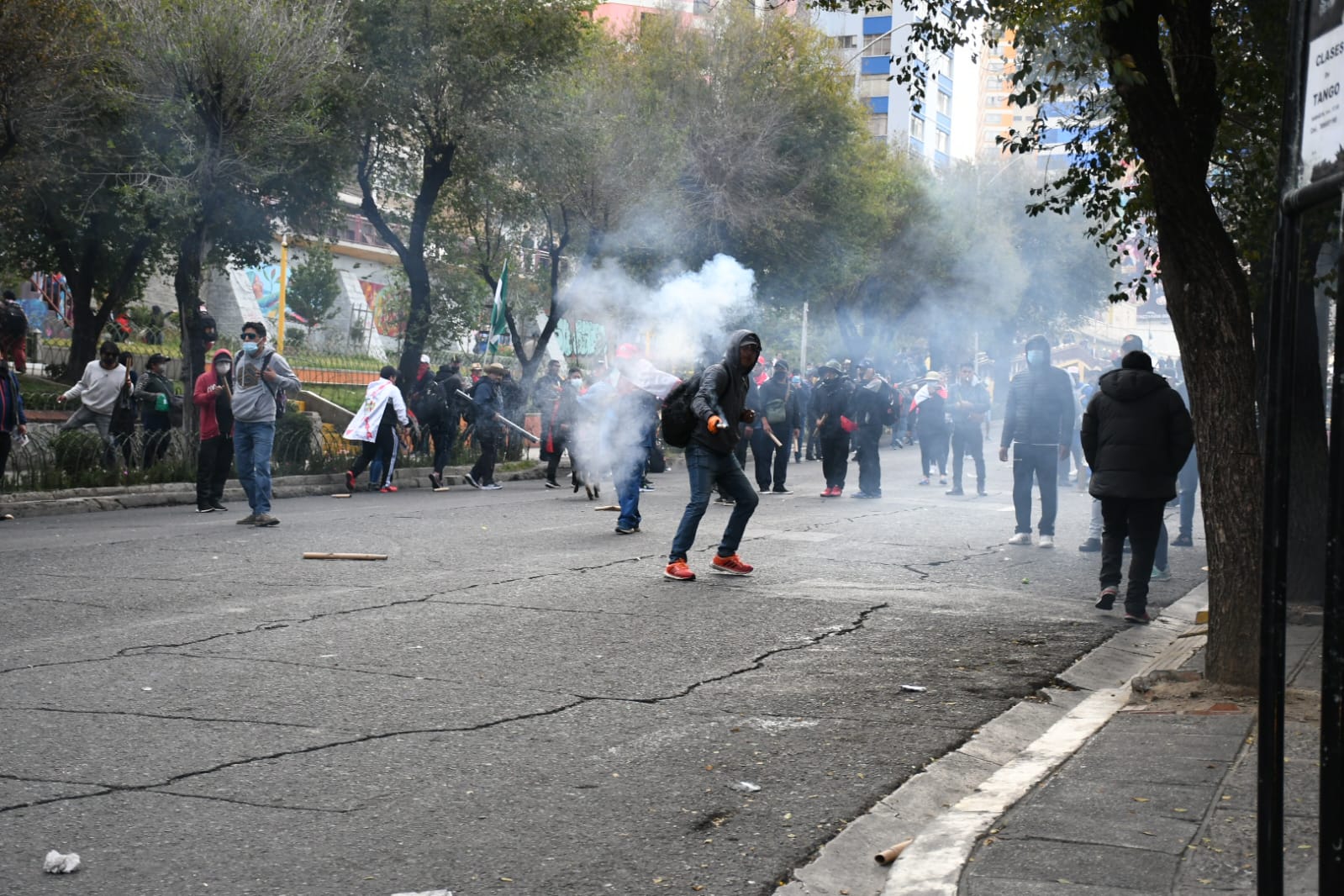 ‘No vamos a retroceder’, el magisterio urbano decide seguir las movilizaciones y ahora habla de la Gestora