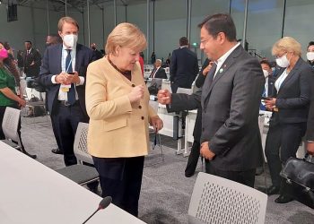 Comienza la agenda de Arce en la COP26; encuentros con Merkel y Fernández en Glasgow