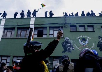 Dan de baja al coronel Nelson Flores por el motín policial de 2019 en Cochabamba