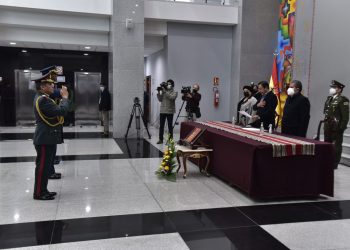 Subordinación y disciplina: 12 frases con las que Luis Arce reflexionó a las FFAA