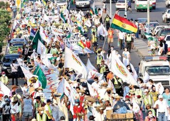 Marcha indígena en Santa Cruz: diálogo incierto sobre un pliego todavía ambiguo