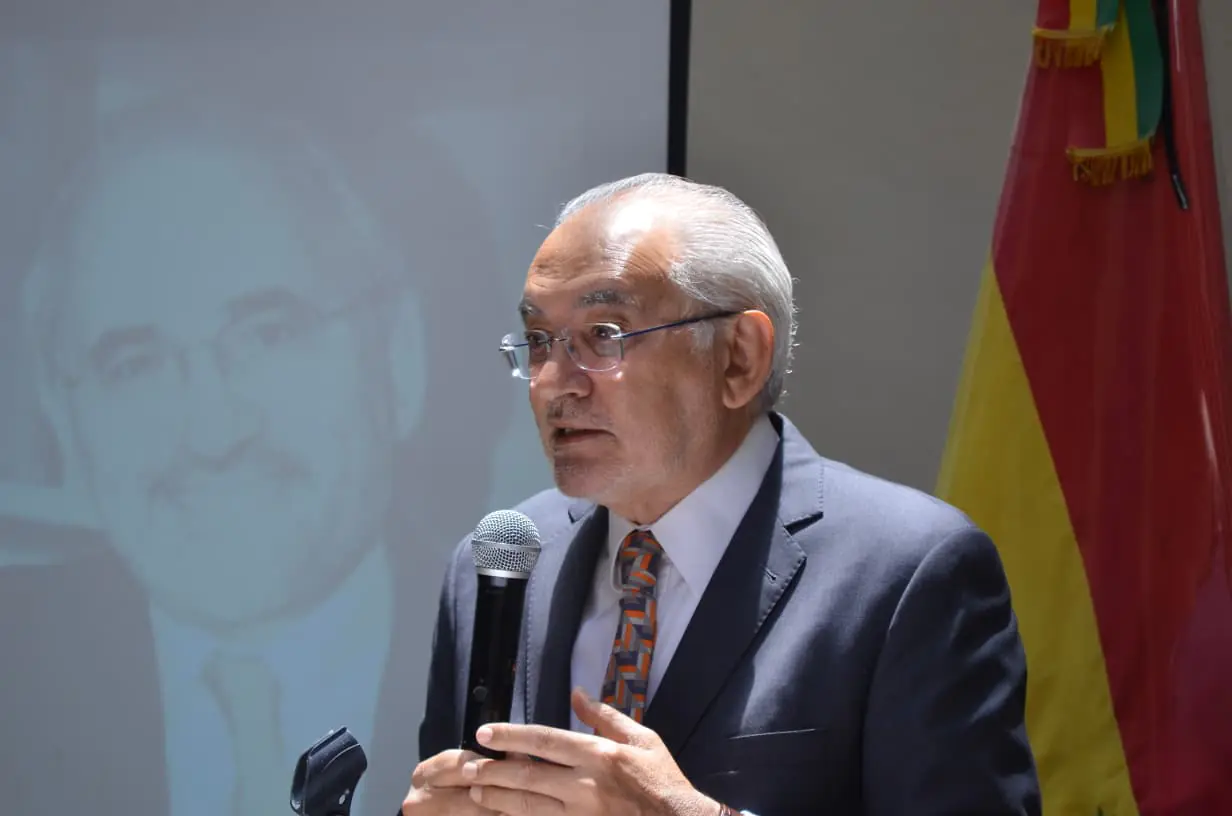 Mesa: Nuevo gobierno debe salvar la economía y reconstruir la democracia