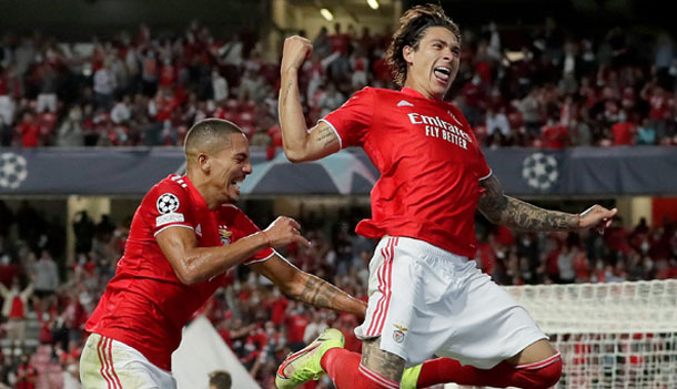 El Barcelona cae 3-0 contra el Benfica y sigue sin puntuar en Champions