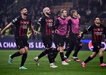 Milan da el primer golpe ante un Nápoles sin pólvora