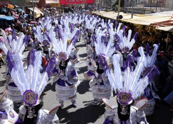 Senador Rodríguez recuerda que la Unesco reconoció las danzas folklóricas bolivianas