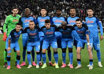 Nápoles reivindica el orgullo futbolístico del sur de Italia