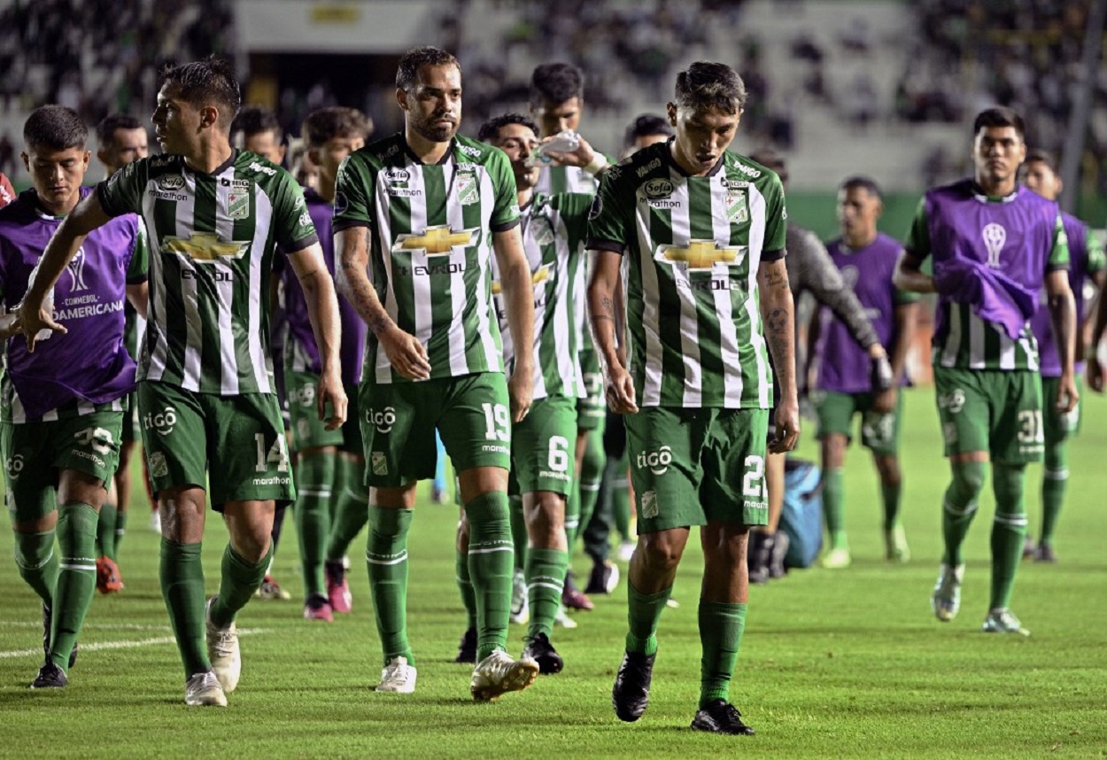 Bragantino golea 4-0 a Oriente Petrolero por la Sudamericana