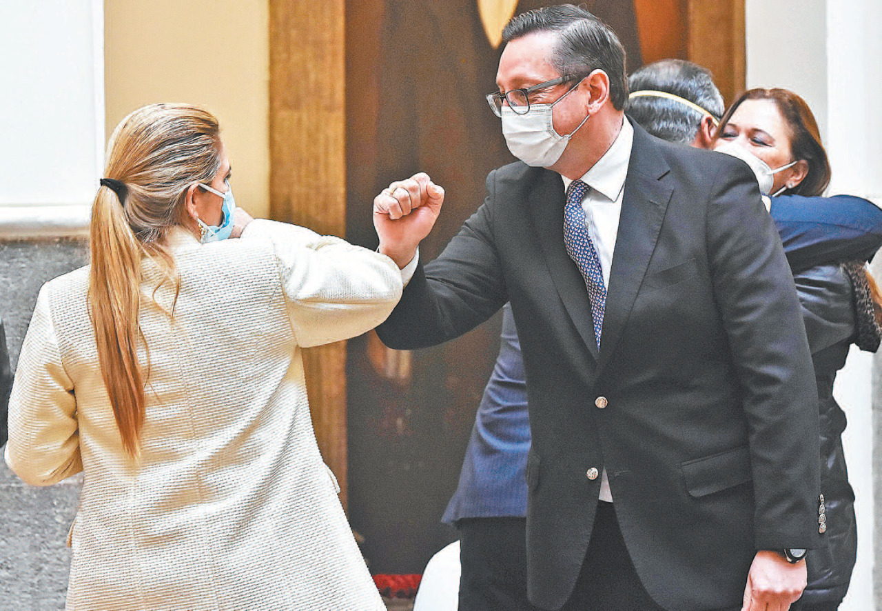 Óscar Ortiz, el logiero que hizo presidenta a Jeanine Áñez