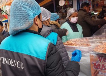 Decenas de kilos de pescado en mal estado son decomisadas en La Paz