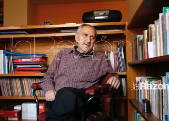 El sacerdote Alfonso Pedrajas (+) en una entrevista antigua con La Razón.