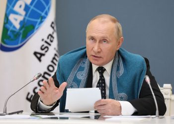 Putin insta a líder bielorruso a dialogar con la oposición