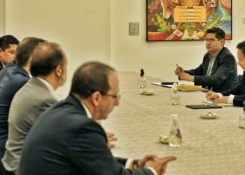 Arce se reúne con los empresarios; acuerdan coordinación e implementar un plan de trabajo