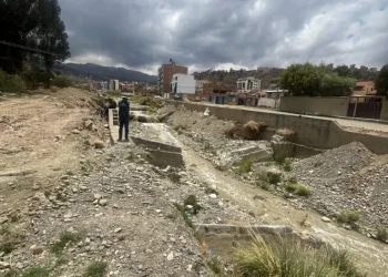 La Alcaldía comienza obras de reparación en el río Irpavi