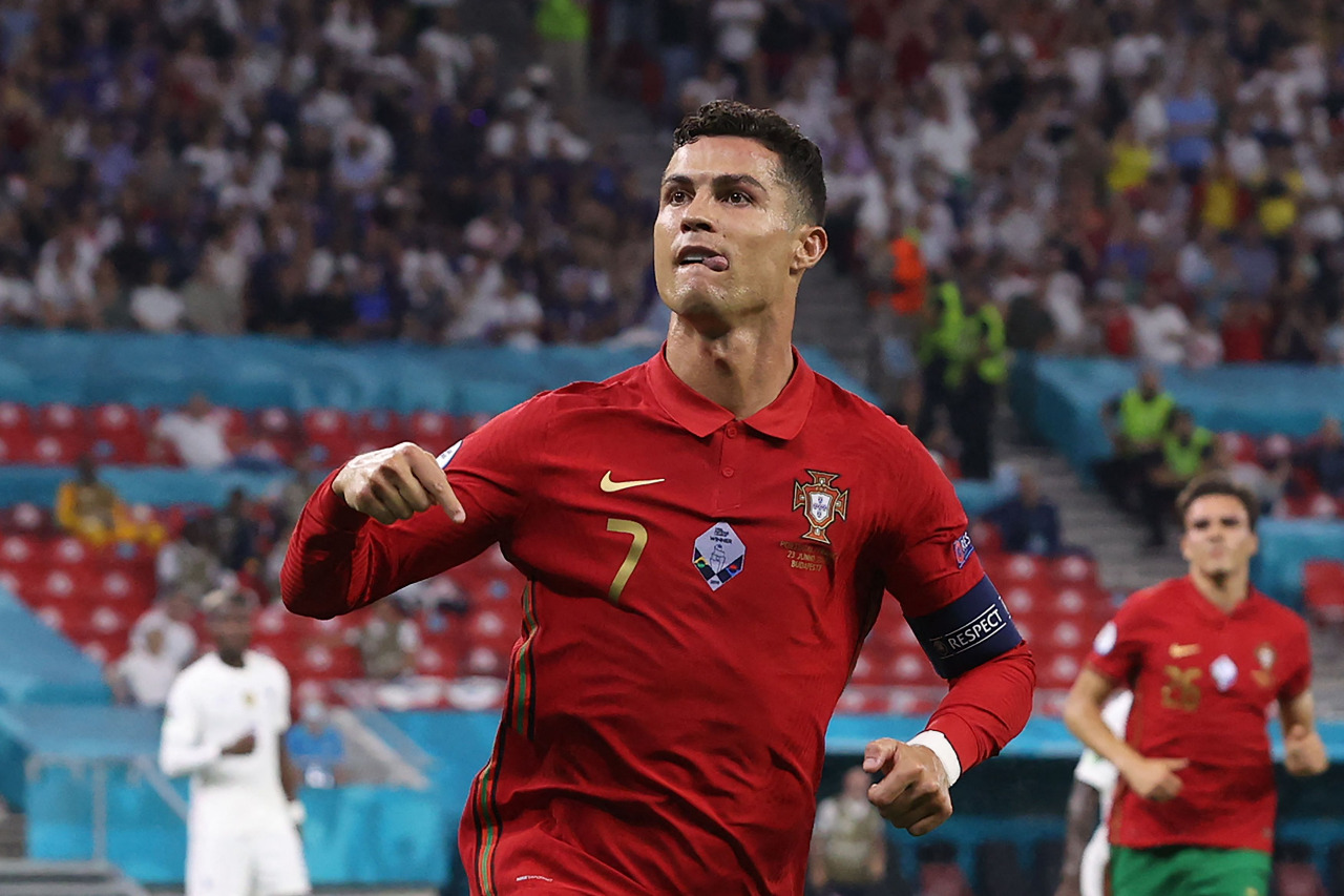 Francia, como primera de grupo, y Portugal van a octavos de Eurocopa tras empatar 2-2