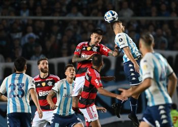 El orgullo de Racing le alcanzó para igualar ante un Flamengo sin ambición