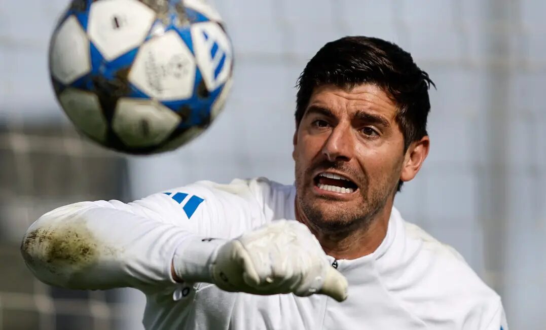 Courtois critica partido Villarreal-Barcelona en Miami