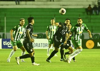 Real Santa Cruz es cosa seria y vence a Oriente Petrolero