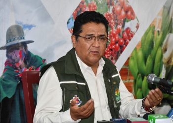 Suman y siguen las acusaciones sobre el tema tierras en Santa Cruz