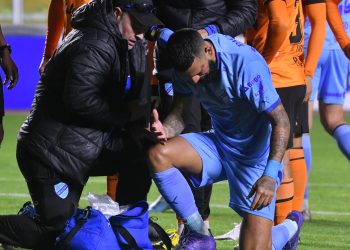 Bolívar pierde a su goleador: Fernández sufre fractura maxilofacial