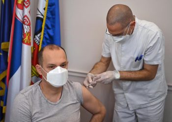 Serbia pagará a los ciudadanos que se vacunen contra el COVID-19