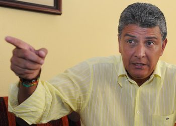 Suárez califica de ‘nueva telenovela’ el supuesto ataque al avión que trasladó a Morales