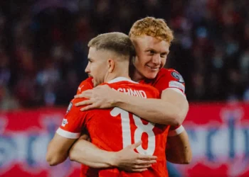 Austria y Dinamarca protagonizan noche de goleadas
