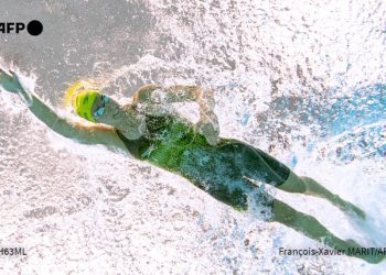 La nadadora australiana Emma McKeon gana el oro olímpico en 100 metros libre