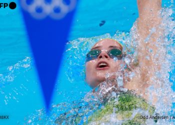 La australiana Kaylee McKeown logra el doblete olímpico 100-200 m espalda