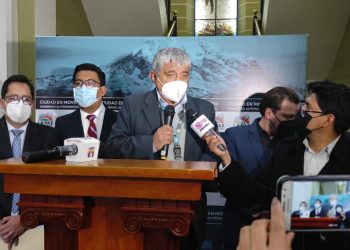 El COEM La Paz suspende restricción horaria de circulación y la verbena del 15 de Julio