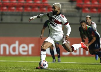 Flamengo empata 2-2 con Unión La Calera y aplaza su clasificación a octavos de Libertadores
