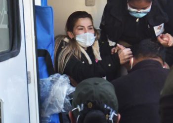 Añez es revisada por un cardiólogo y vuelven a recluirla, su hija cuestiona la actitud de autoridades