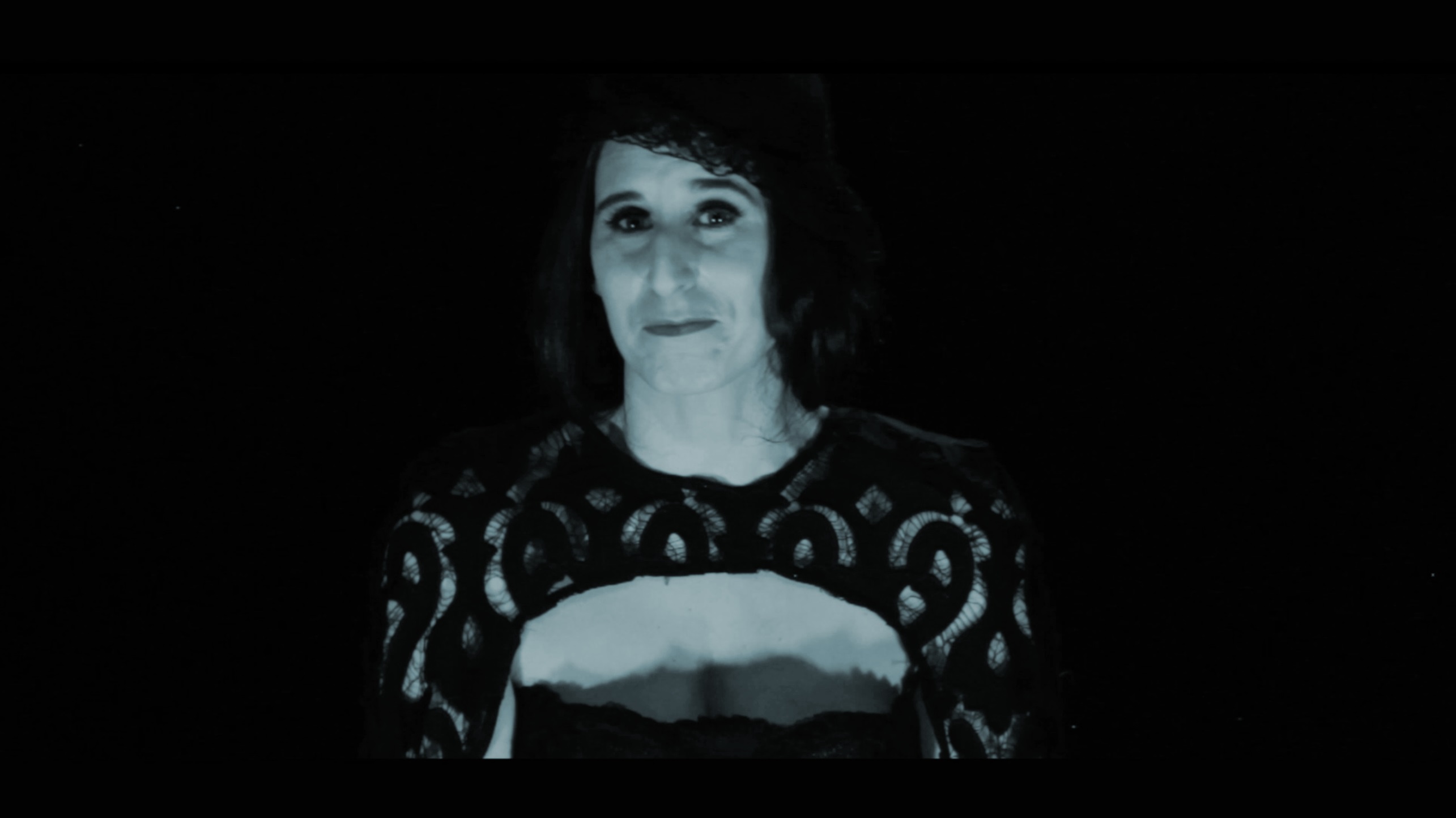 Pati García conmemora 25 años de carrera con la instalación ‘Still Medea’ junto a Aramburo