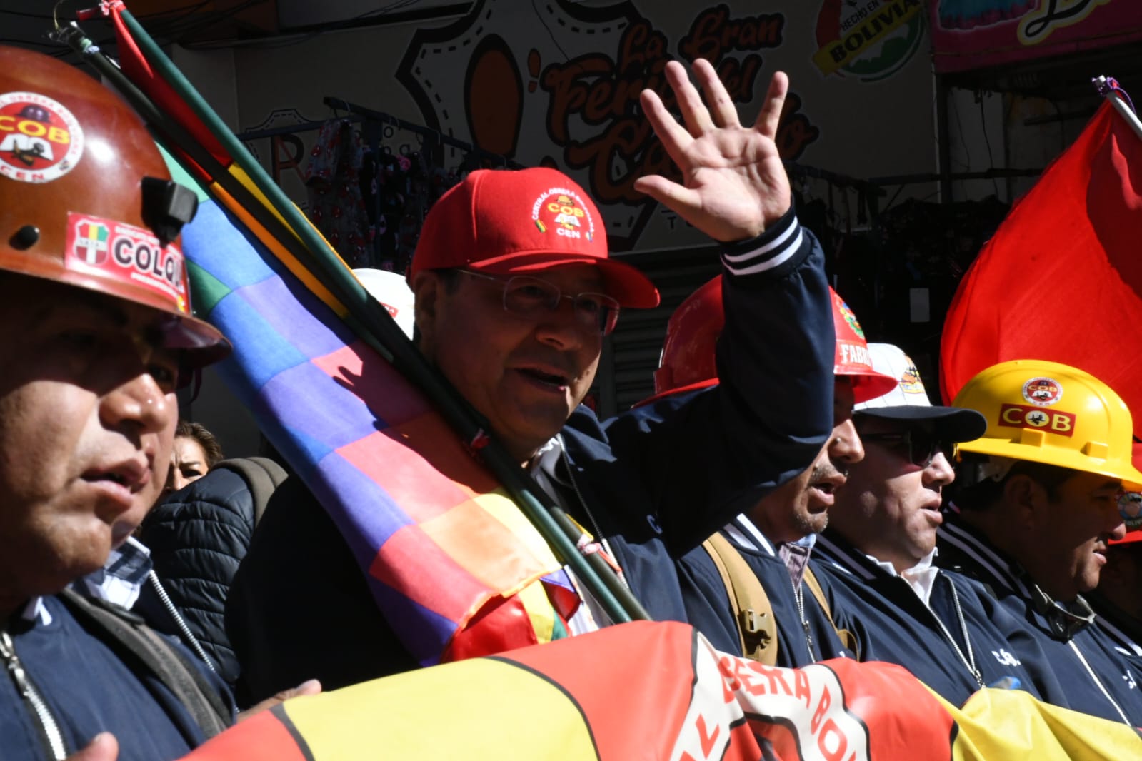 Arce participa de los festejos de la COB y señala que los trabajadores son la fuerza que impulsa la economía