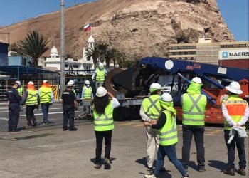 Chile y Bolivia reactivan el ferrocarril Arica-La Paz con traslado de bobinas de acero