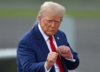 trump_armas.jpg