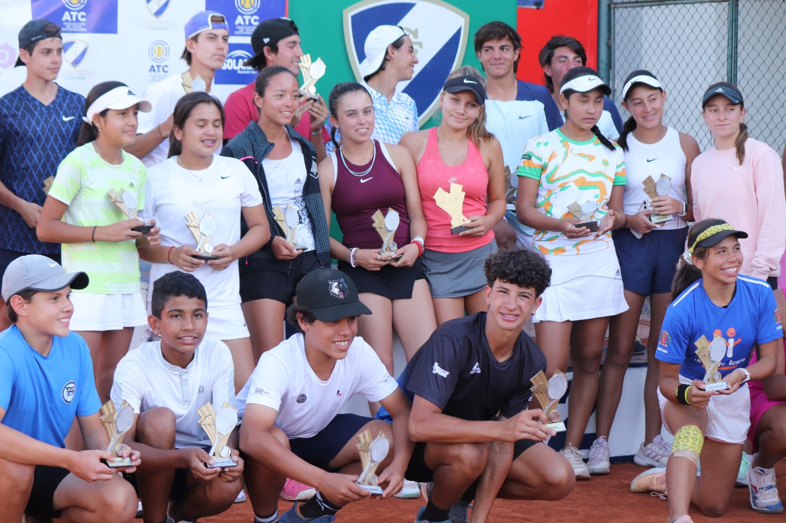 Bolivia cosecha seis títulos en el Tunari Junior Open