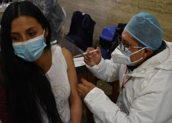 Tercera ola en desescalada, la incidencia baja a 102 contagios por cada 100.000 habitantes