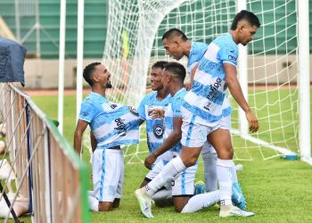 Vaca Díez vence a Palmaflor (3-1) en el estadio Roberto Jordán