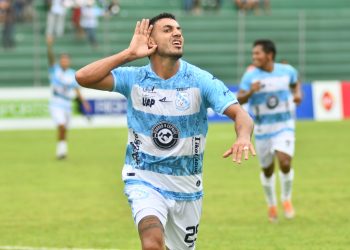 Vaca Díez gana (3-1) a Oriente Petrolero en la despedida de Juan Vogliotti