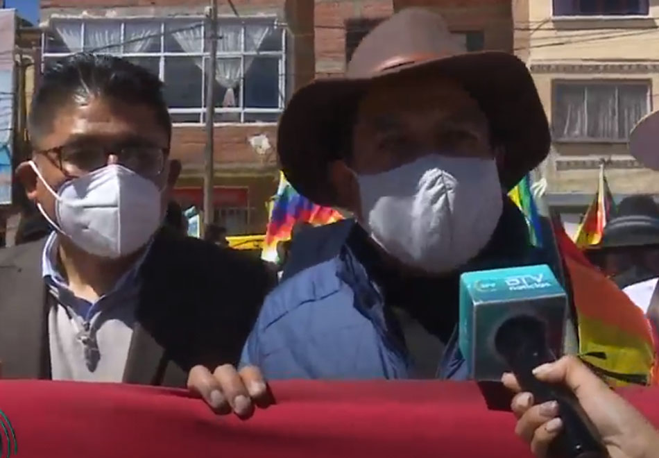 El Vicepresidente participa del wiphalazo en Oruro y exige respeto a los símbolos patrios