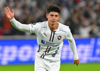 Liga, de Villamil, va por la final y el batacazo ante Palmeiras