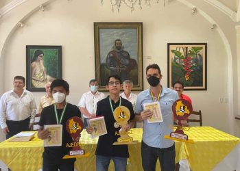Monasterio gana el torneo IRT presencial de ajedrez en Santa Cruz
