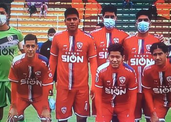 The Strongest gana 3-0 a Royal Pari, que juega con 7 jugadores durante 8 minutos