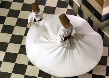 En Siria, una familia damascena preserva una antigua danza sufí