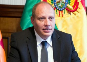 El Gobierno gestiona la compra de más vacunas, fármacos y pruebas para combatir la pandemia
